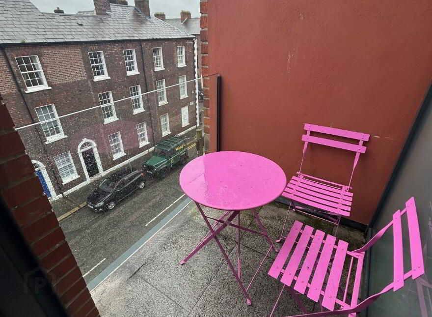 Apt 10, 1 Sussex Place, Belfast, BT2 8AL