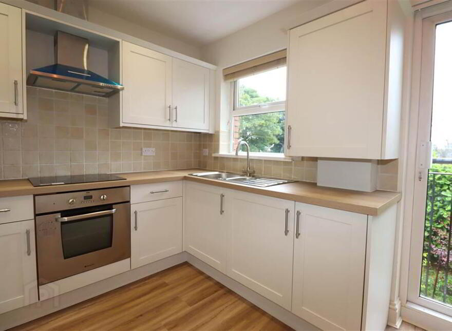 4 Bellevue Manor, Antrim Road, Lisburn, BT28 3NU
