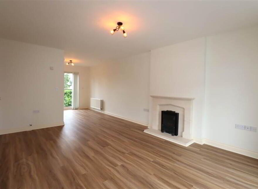 4 Bellevue Manor, Antrim Road, Lisburn, BT28 3NU