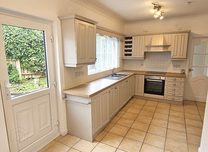 10 Whitethorn, Greenisland, BT38 8FH
