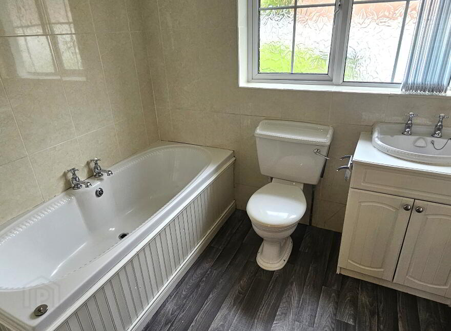 10 Whitethorn, Greenisland, BT38 8FH