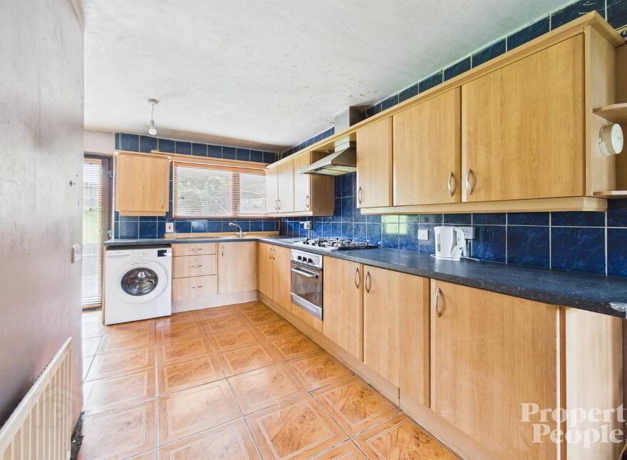 7 New Barnsley Crescent, Belfast, BT12 7HT