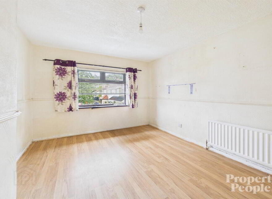 7 New Barnsley Crescent, Belfast, BT12 7HT