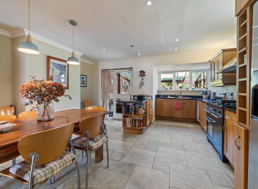 27 Upper Malone Park, Belfast, BT9 6PP