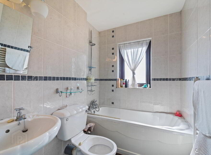 27 Upper Malone Park, Belfast, BT9 6PP