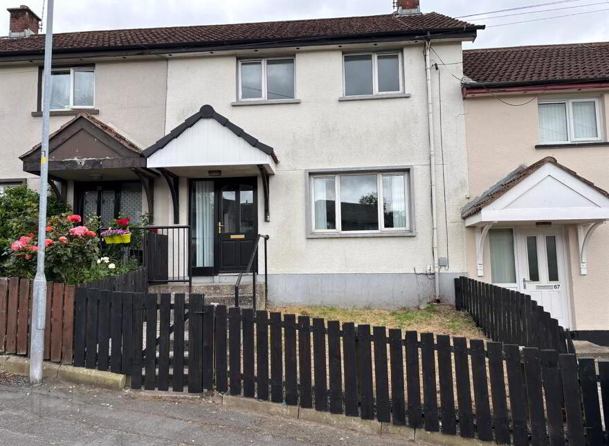 68 Meadowlands, Downpatrick, BT30 6HG photo