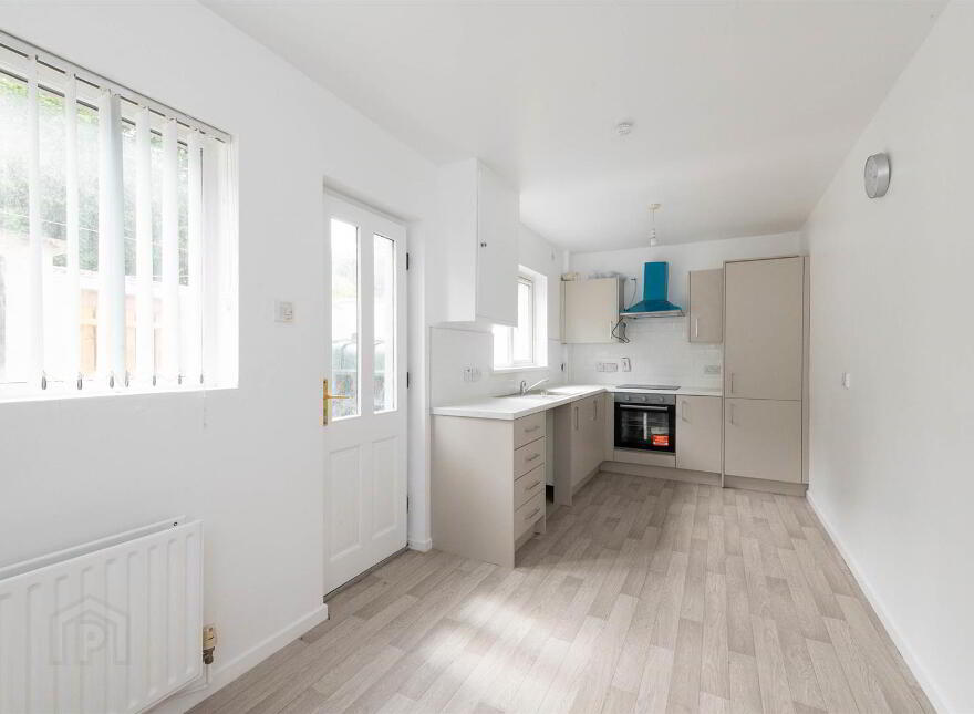 68 Meadowlands, Downpatrick, BT30 6HG