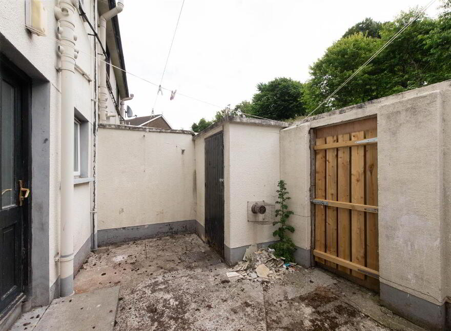 68 Meadowlands, Downpatrick, BT30 6HG