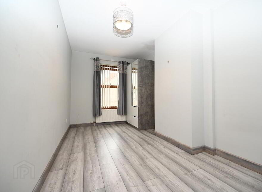 22 Thames Court, Belfast, BT12 6EY