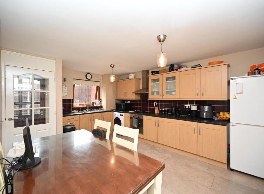 22 Thames Court, Belfast, BT12 6EY