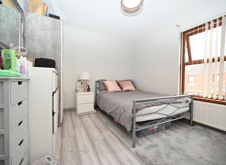 22 Thames Court, Belfast, BT12 6EY