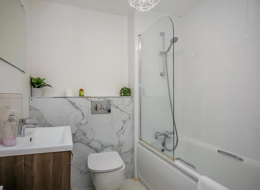 Apt 2, Dunmore Building, Old Bakers Court, Belfast, BT6 8QX