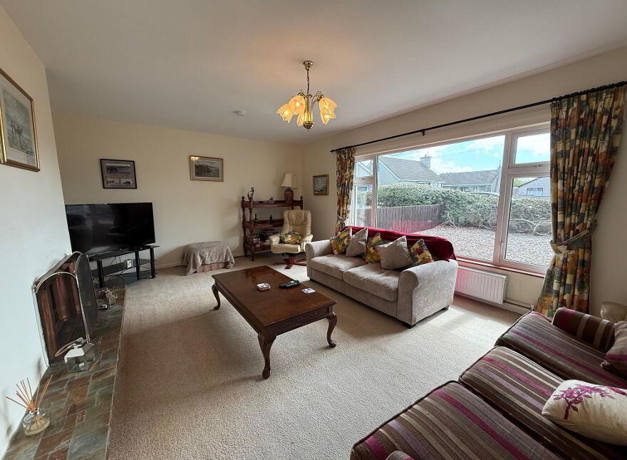 9 Ballaghmore Avenue, Portballintrae, Bushmills, BT57 8RX