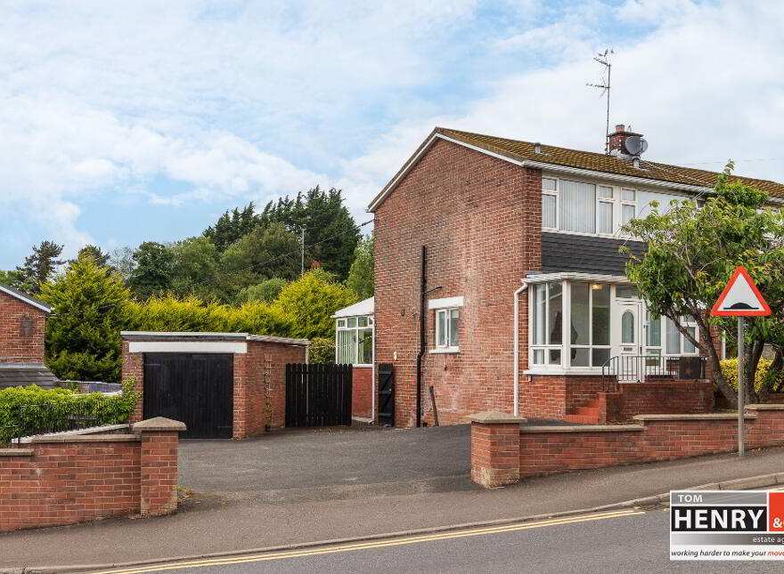 4 Oakland Avenue, Quarry Lane, Dungannon, BT70 1AG
