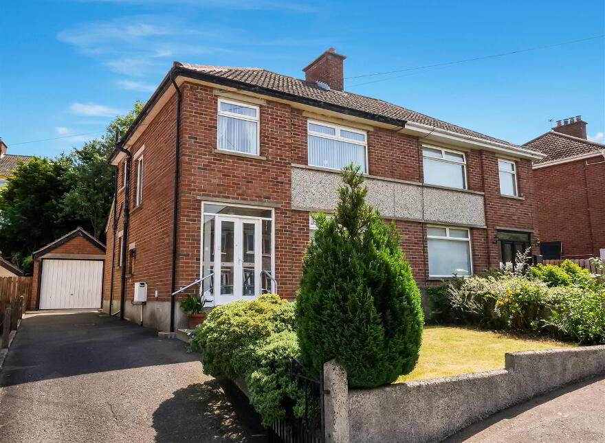42 Cleveley Park, Newton Park, Belfast, BT8 6NB