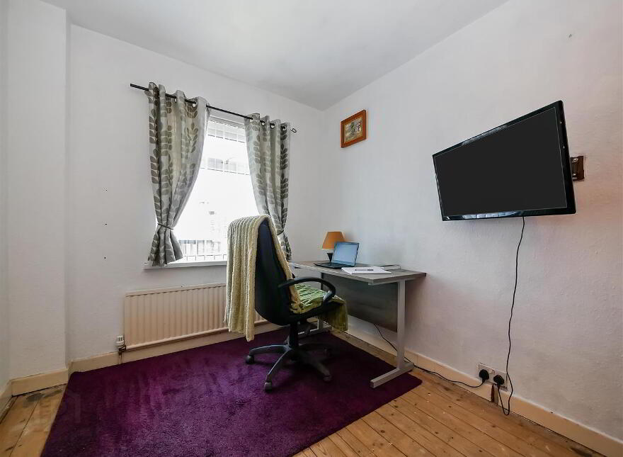 42 Cleveley Park, Newton Park, Belfast, BT8 6NB