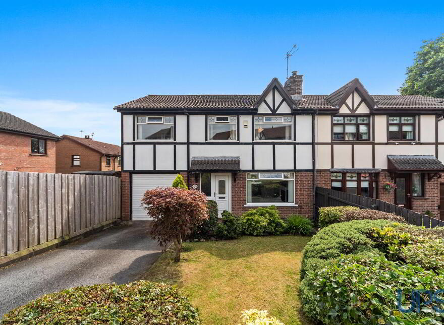 59 Brooklands Grange, Dunmurry, Belfast, BT17 0SA