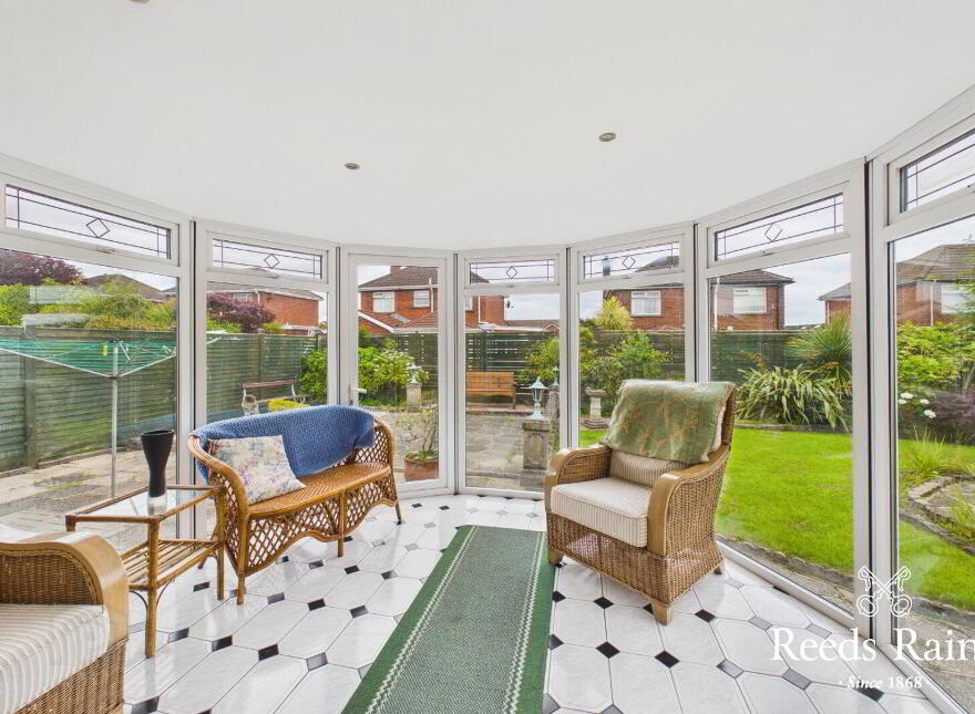 29 Fairview Park, Carrickfergus, BT38 7JG
