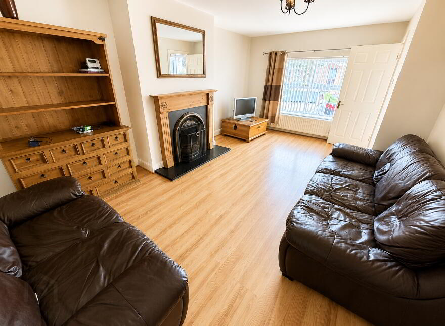 38 Good Shepherds Glen, Waterside, L’derry, BT47 2AH