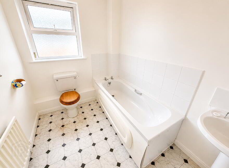 38 Good Shepherds Glen, Waterside, L’derry, BT47 2AH