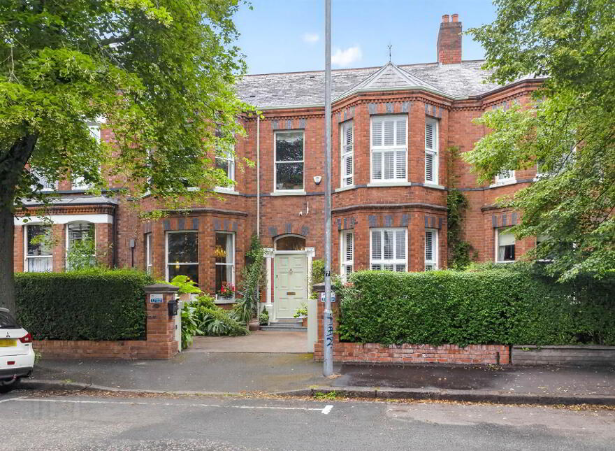 21 Wellington Park, Belfast, BT9 6DL
