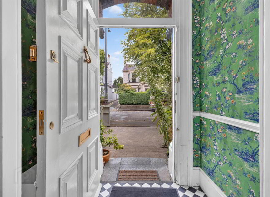 21 Wellington Park, Belfast, BT9 6DL