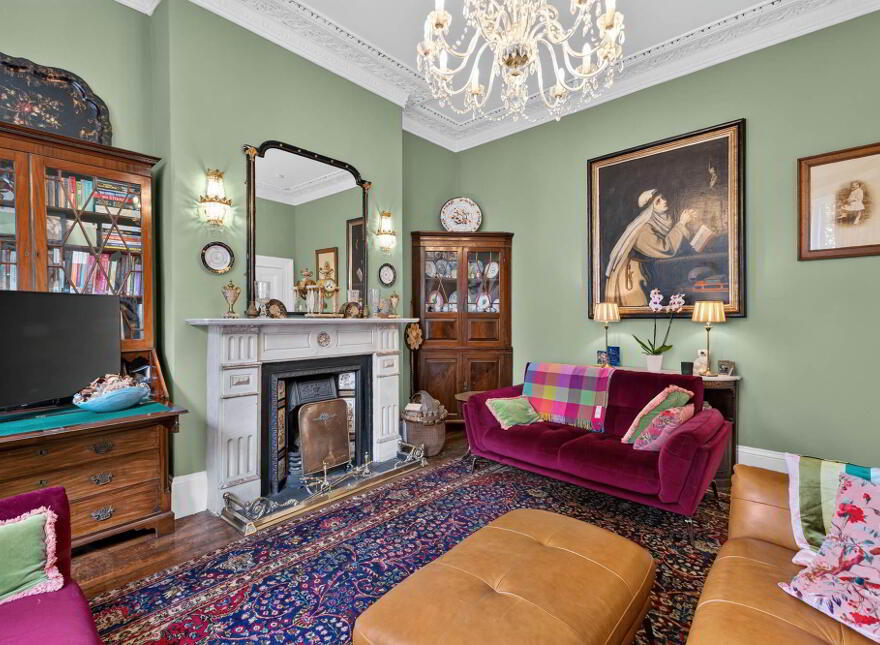 21 Wellington Park, Belfast, BT9 6DL