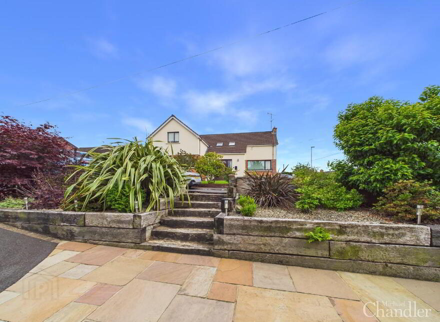 18 Brerton Crescent, Belfast, BT8 6QD