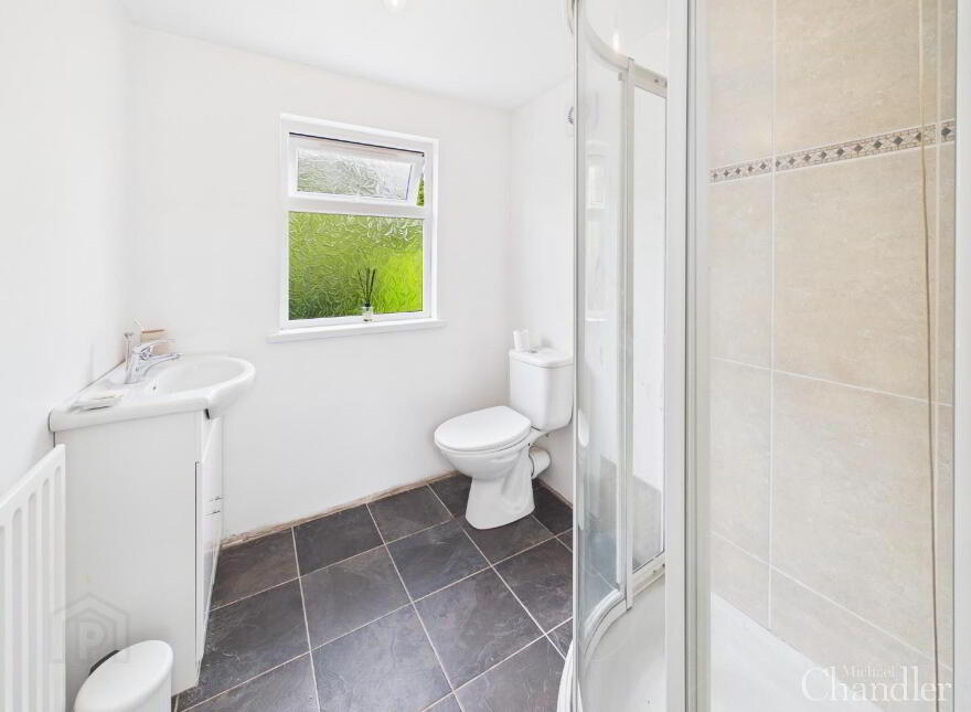 18 Brerton Crescent, Belfast, BT8 6QD