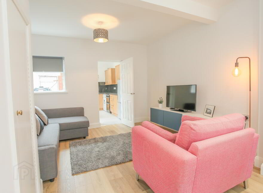 44 Runnymede Parade, Belfast, BT12 6NF
