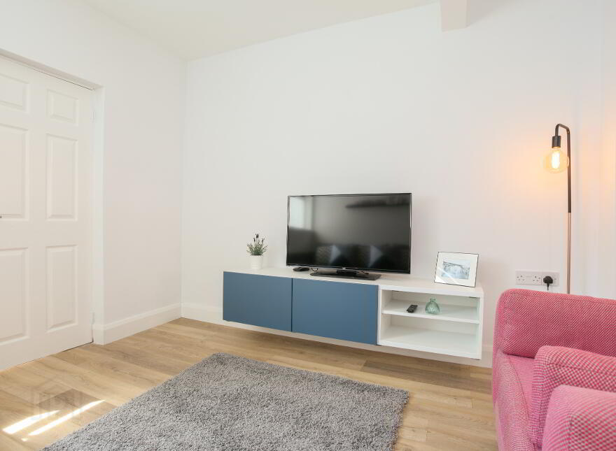 44 Runnymede Parade, Belfast, BT12 6NF