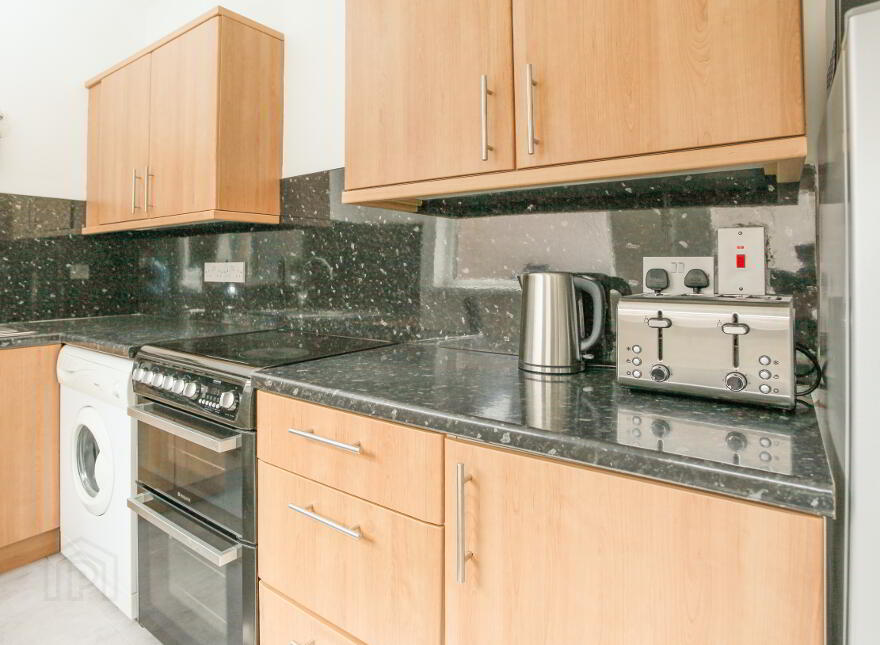 44 Runnymede Parade, Belfast, BT12 6NF