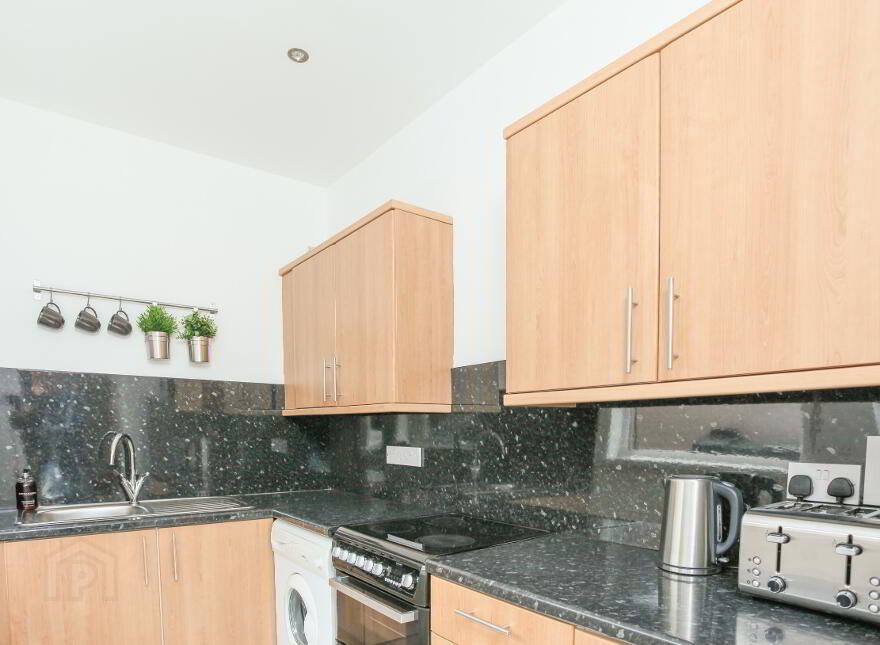 44 Runnymede Parade, Belfast, BT12 6NF