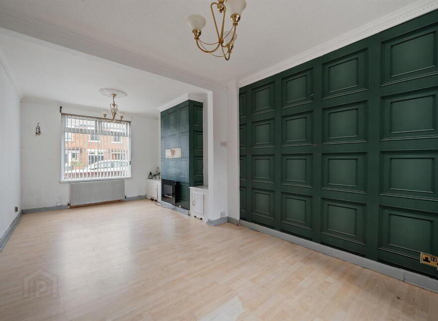 38 Sandbrook Park, Belfast, BT4 1NL