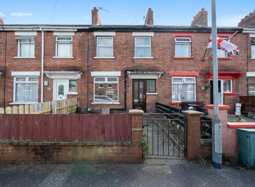 38 Sandbrook Park, Belfast, BT4 1NL