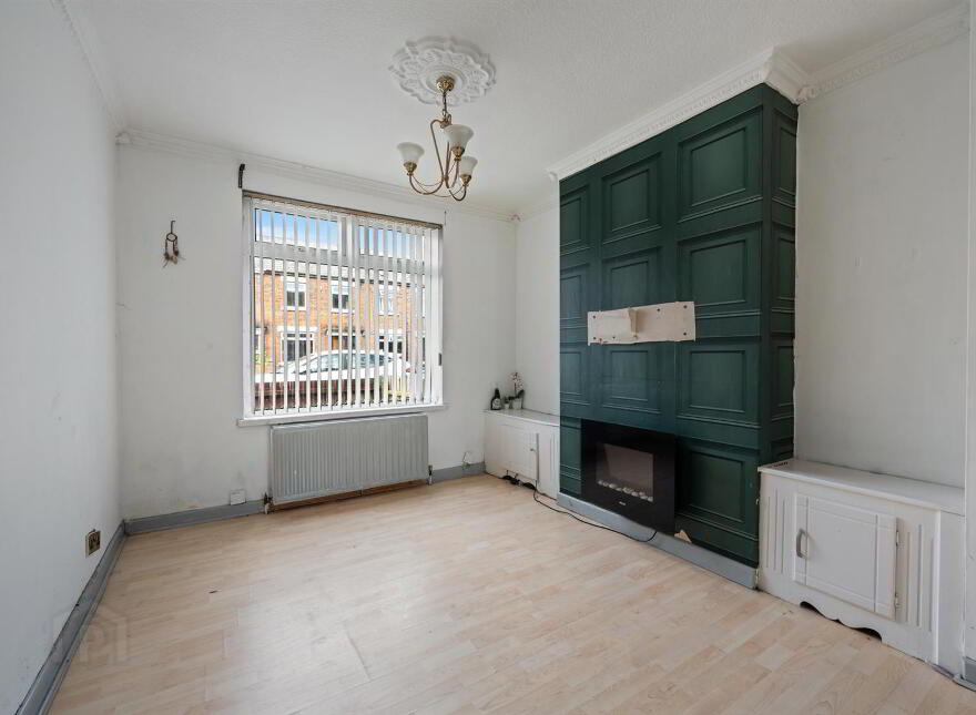 38 Sandbrook Park, Belfast, BT4 1NL