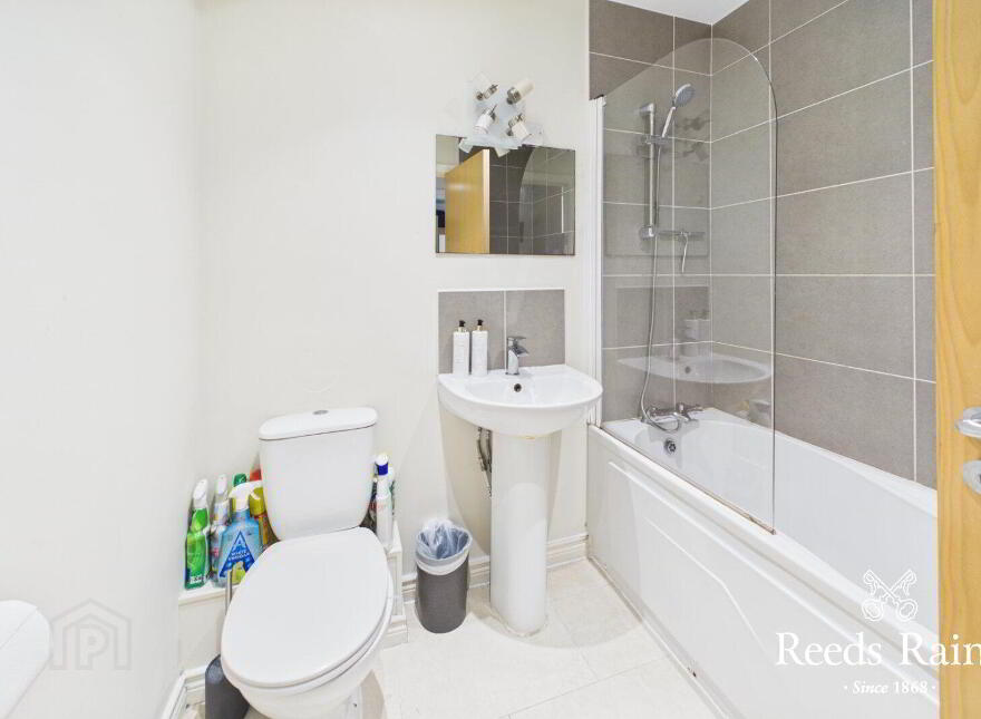Apartment 21 Sequoia Building 1 Redwood Grove, Dunmurry, Belfast, BT17 9FE