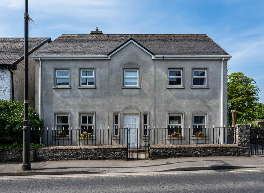 Bowgate Street, Ballinrobe, F31E673