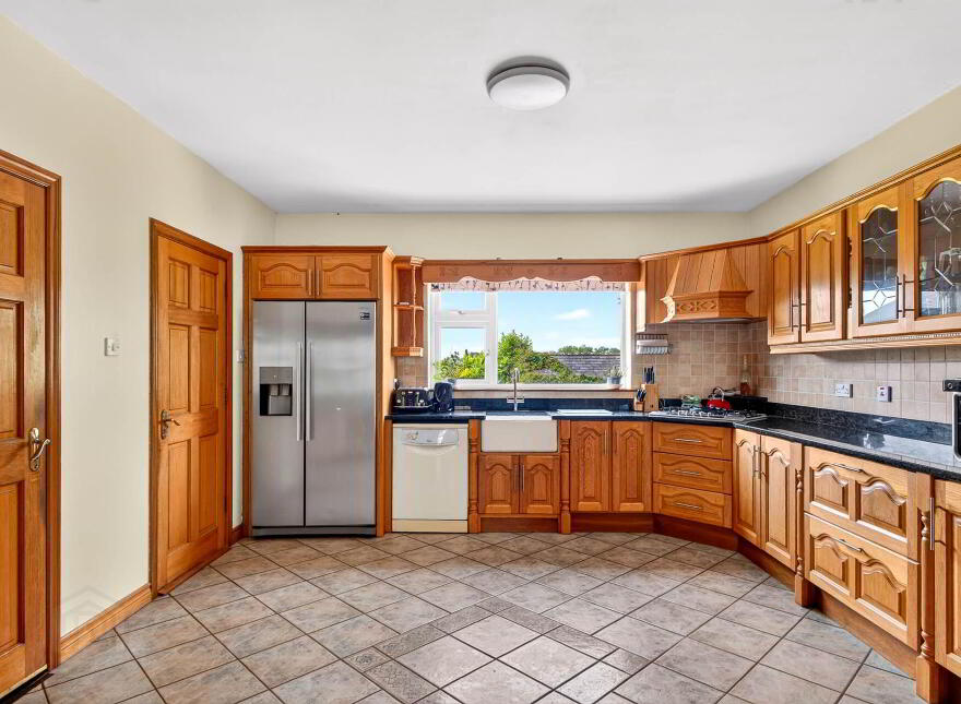 Bowgate Street, Ballinrobe, F31E673