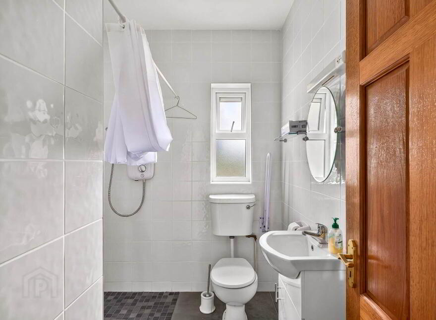Bowgate Street, Ballinrobe, F31E673