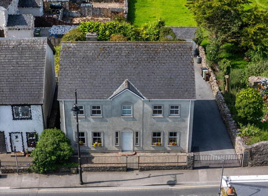 Bowgate Street, Ballinrobe, F31E673