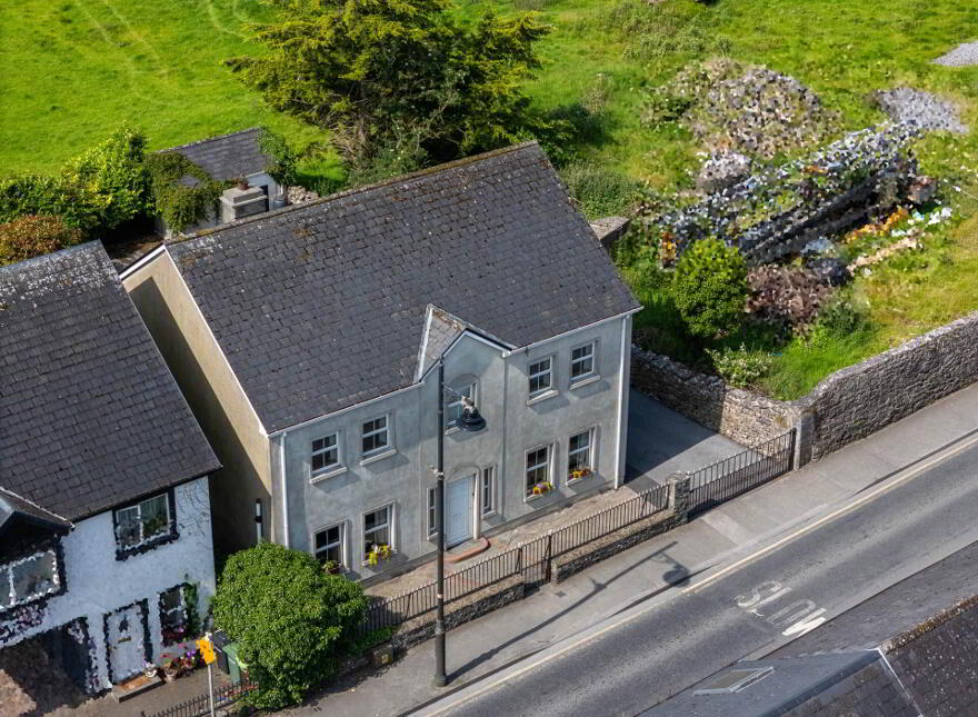 Bowgate Street, Ballinrobe, F31E673