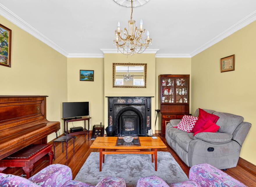 Bowgate Street, Ballinrobe, F31E673