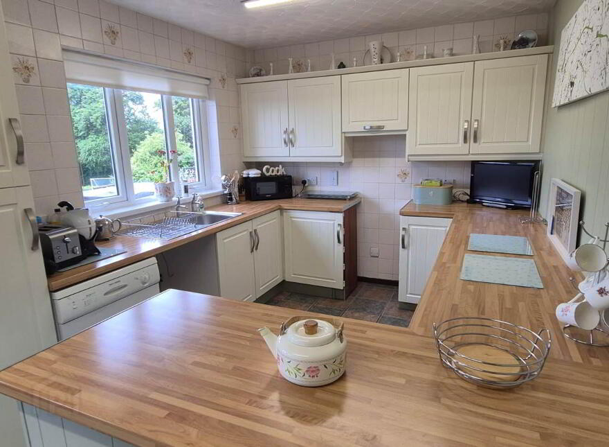 7 De Moleyn Park, Derry, BT48 7LL