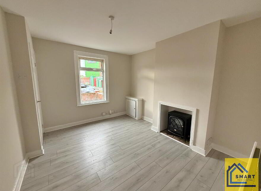 37 Parkgate Drive, Belfast, BT4 1EW