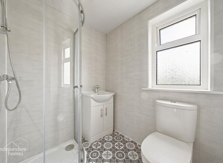 31 Ballysnod Road, Larne, BT40 3BZ