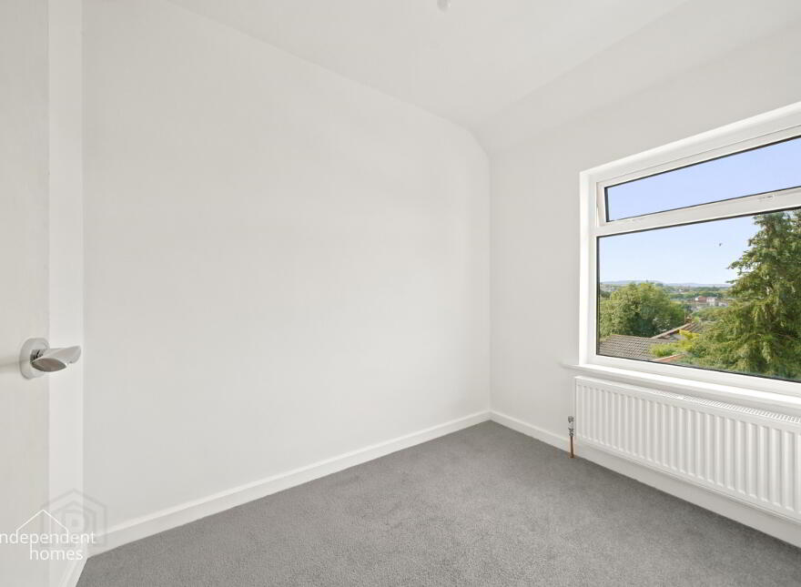 31 Ballysnod Road, Larne, BT40 3BZ