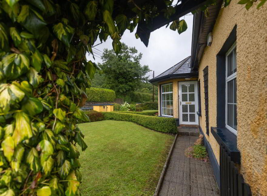 "Hill View House", Gortnaclohy, Ashford, Ballagh, V42V522