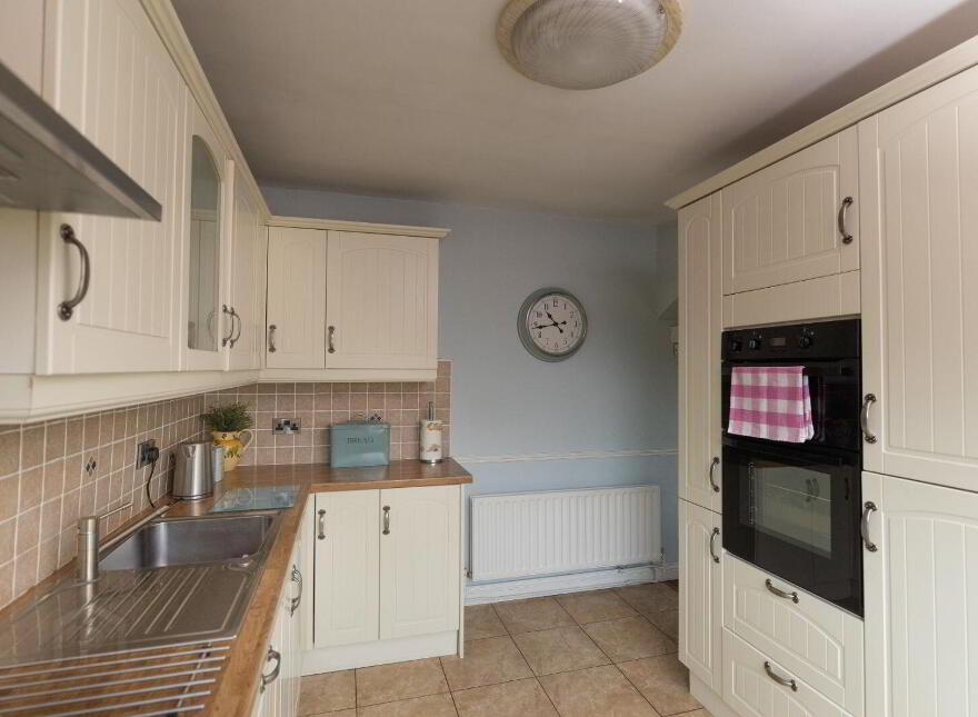 "Hill View House", Gortnaclohy, Ashford, Ballagh, V42V522