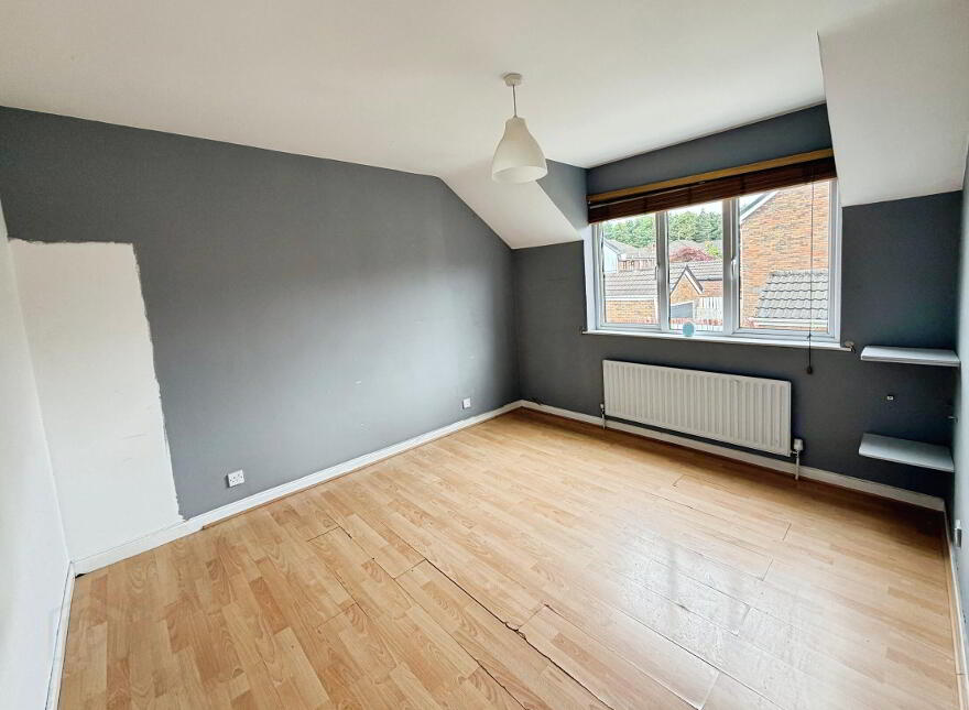 2 Rosewood Glen, Lisburn, BT28 2FH